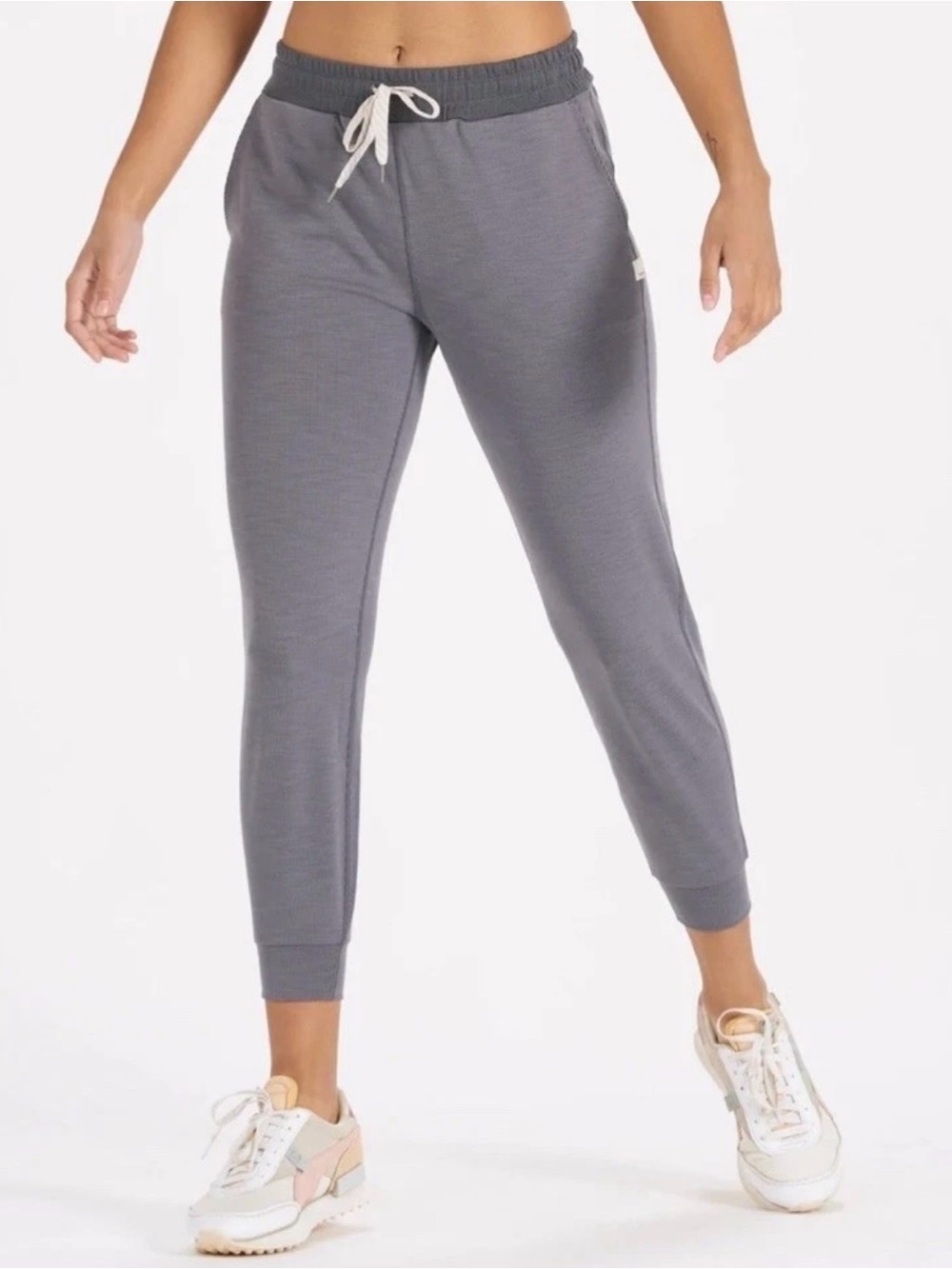 Vuori Women's XL Lux Ribbed Performance Jogger Gray DreamKnit